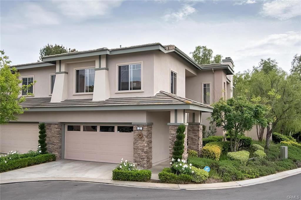 2 Niblick Lane
