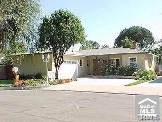 820 ENCINO Place