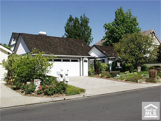 13 LEXINGTON Way
